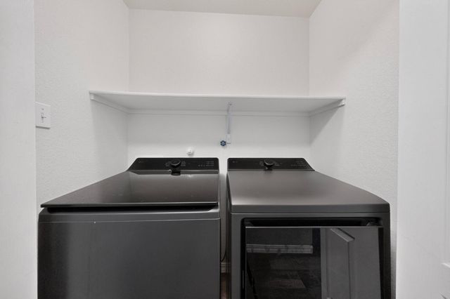617 Sunny Meadows Drive NE, Rio Rancho, NM 87144
