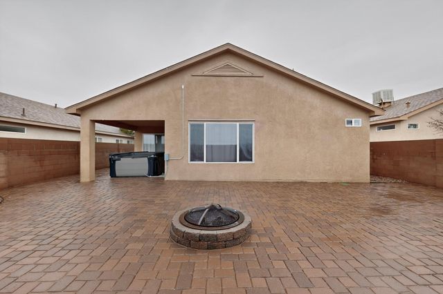 617 Sunny Meadows Drive NE, Rio Rancho, NM 87144