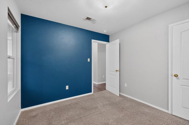 617 Sunny Meadows Drive NE, Rio Rancho, NM 87144