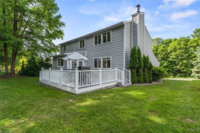 105 Vantage Drive, Camillus, NY 13031