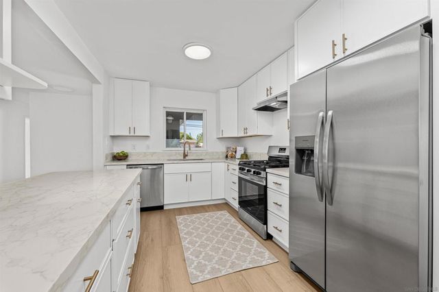 2535 Greyling Dr., San Diego, CA 92123