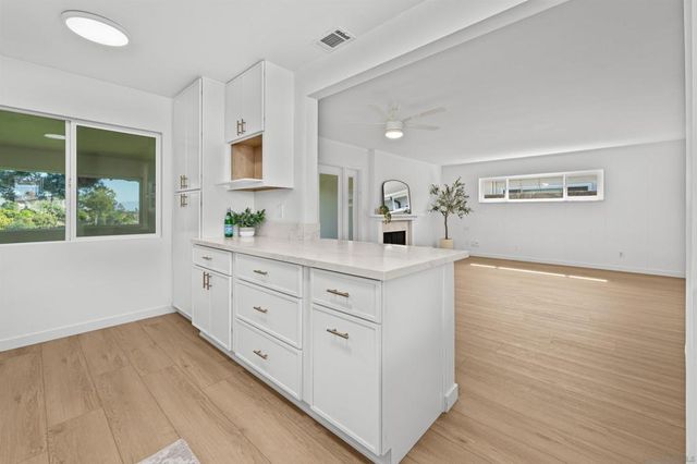 2535 Greyling Dr., San Diego, CA 92123