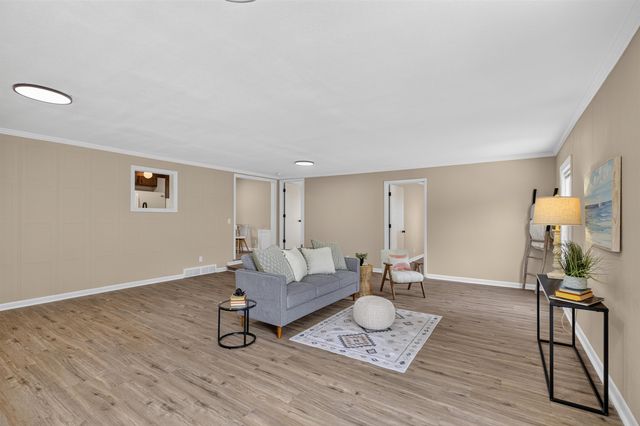 747 S Clifton Ave, Wichita, KS 67218