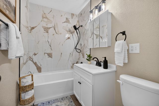 747 S Clifton Ave, Wichita, KS 67218