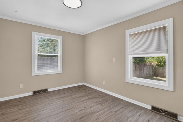 747 S Clifton Ave, Wichita, KS 67218