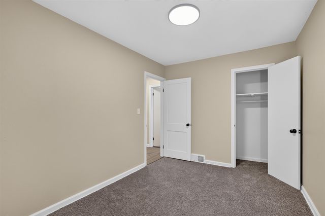 747 S Clifton Ave, Wichita, KS 67218