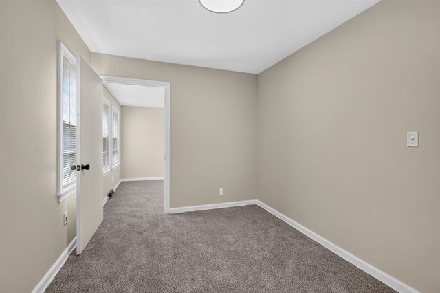 747 S Clifton Ave, Wichita, KS 67218