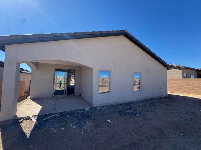 1556 Valle De Colores Road NW, Los Lunas, NM 87031