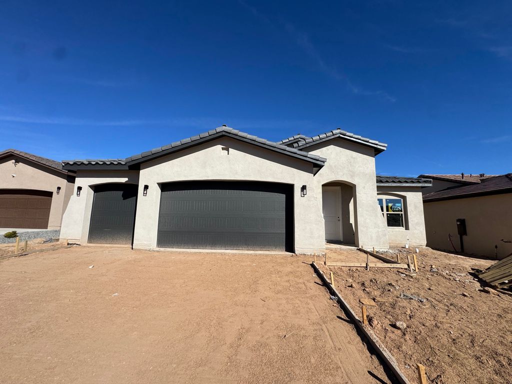 1556 Valle De Colores Road NW, Los Lunas, NM 87031