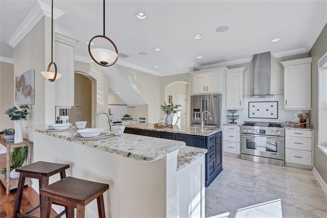 333 W SOUTH AVENUE, Tampa, FL 33603