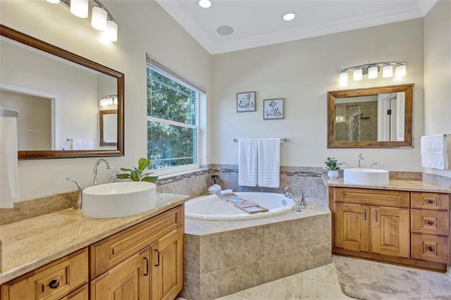 333 W SOUTH AVENUE, Tampa, FL 33603