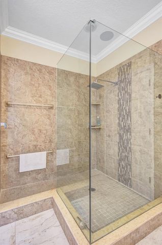 333 W SOUTH AVENUE, Tampa, FL 33603