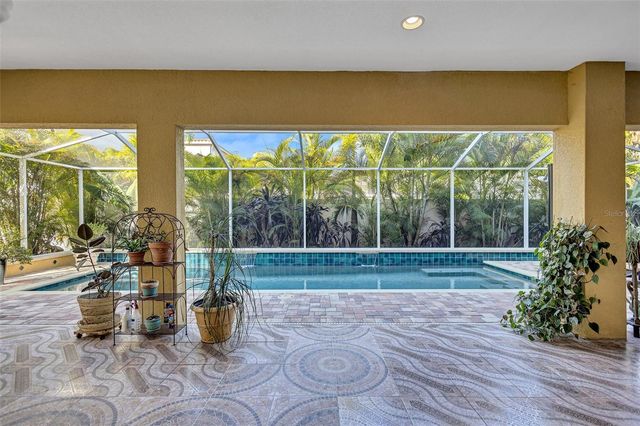 333 W SOUTH AVENUE, Tampa, FL 33603