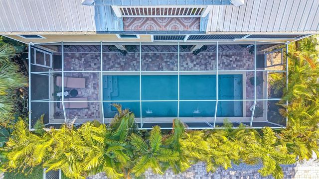 333 W SOUTH AVENUE, Tampa, FL 33603