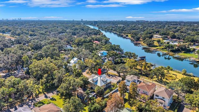 333 W SOUTH AVENUE, Tampa, FL 33603