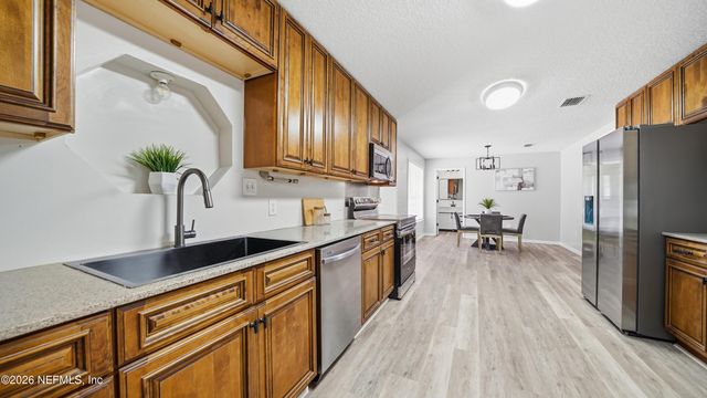 7941 SYCAMORE Street, Jacksonville, FL 32219