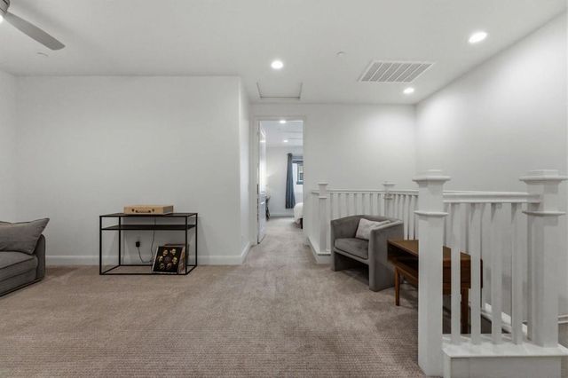 2464 Solara Lane, Vista, CA 92081