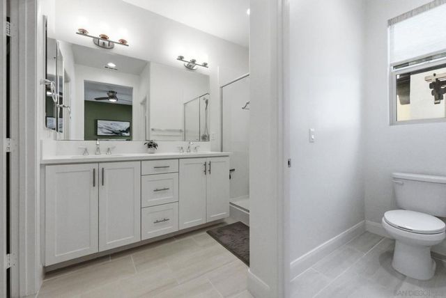 2464 Solara Lane, Vista, CA 92081