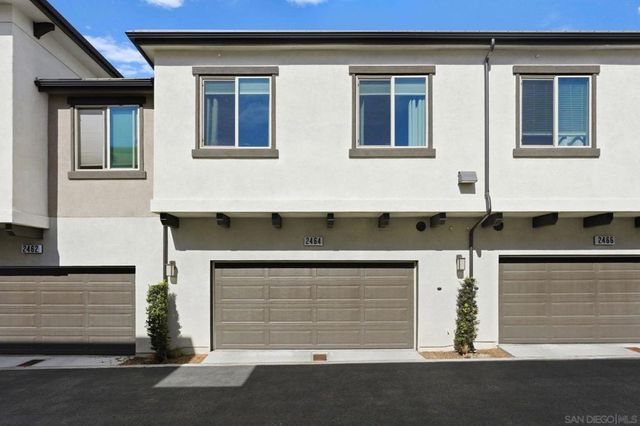 2464 Solara Lane, Vista, CA 92081