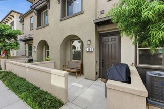 2464 Solara Lane, Vista, CA 92081