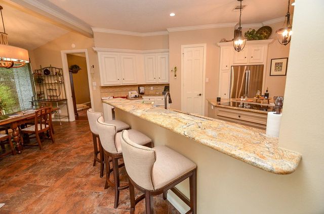19 Ambleside Crescent Drive, Sugar Land, TX 77479