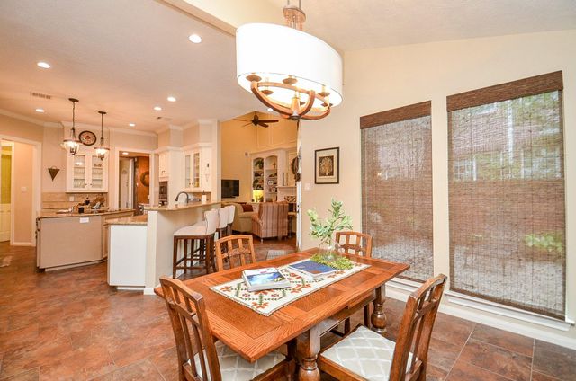 19 Ambleside Crescent Drive, Sugar Land, TX 77479