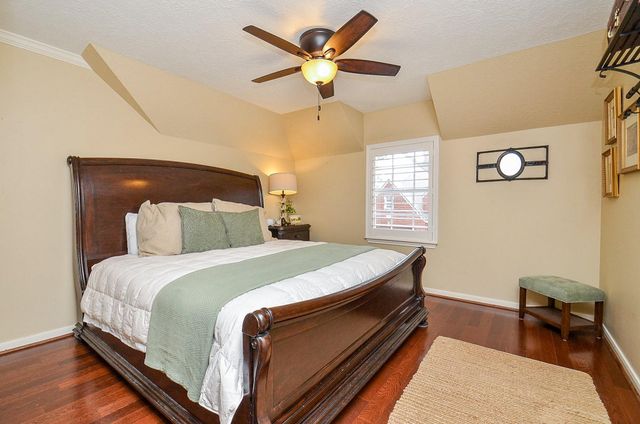 19 Ambleside Crescent Drive, Sugar Land, TX 77479
