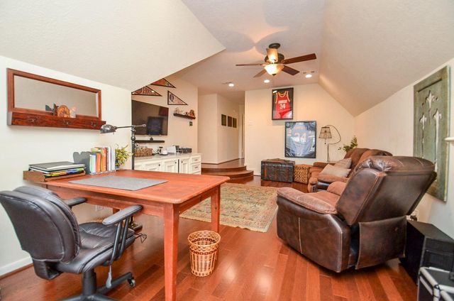 19 Ambleside Crescent Drive, Sugar Land, TX 77479