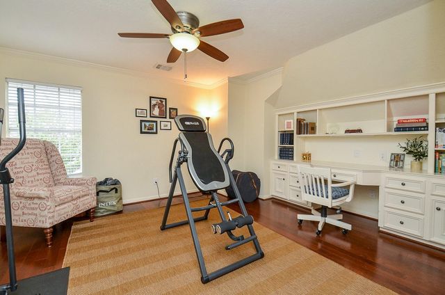 19 Ambleside Crescent Drive, Sugar Land, TX 77479