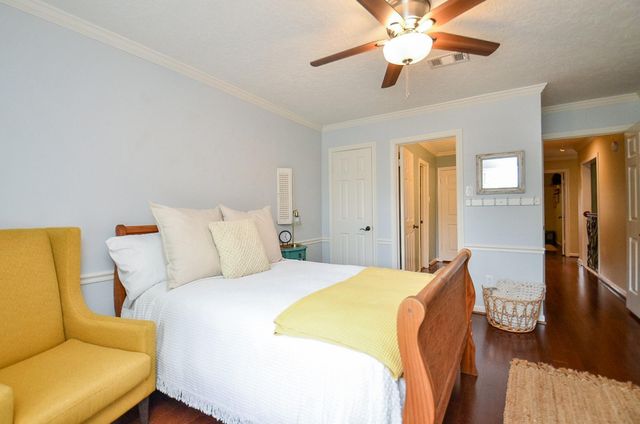 19 Ambleside Crescent Drive, Sugar Land, TX 77479