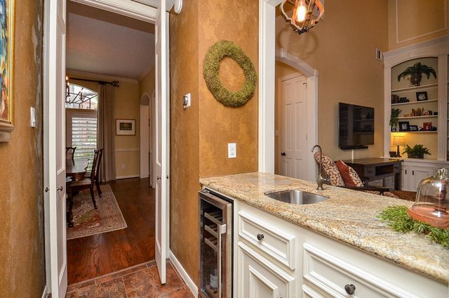 19 Ambleside Crescent Drive, Sugar Land, TX 77479