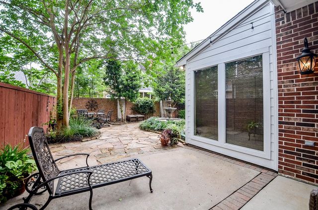 19 Ambleside Crescent Drive, Sugar Land, TX 77479
