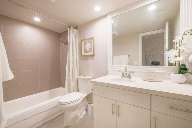 601 N OCEAN Boulevard 202, Boca Raton, FL 33432