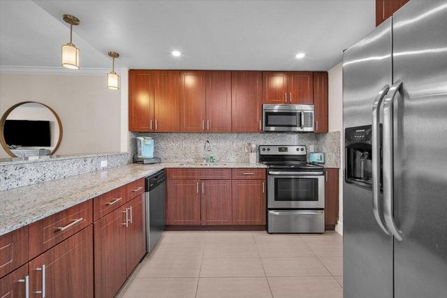 601 N OCEAN Boulevard 202, Boca Raton, FL 33432