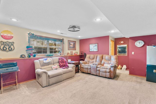 2605 S Lotus Street, Ozark, MO 65721