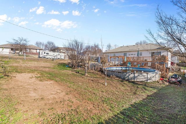 2605 S Lotus Street, Ozark, MO 65721