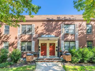 69-43 Park Drive E B, Flushing, NY 11367
