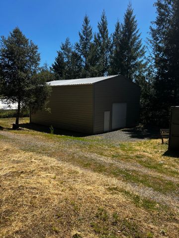 79005 Highway 271 None, Piercy, CA 95587