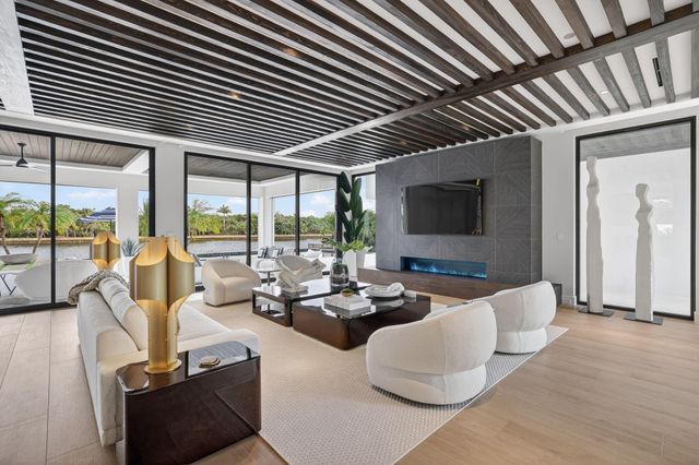 1918 Intracoastal Drive, Fort Lauderdale, FL 33305