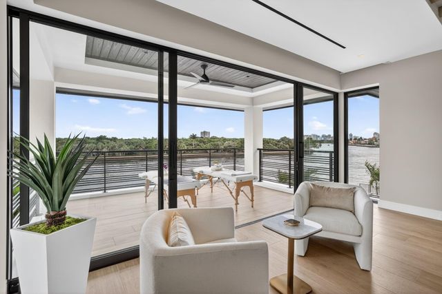 1918 Intracoastal Drive, Fort Lauderdale, FL 33305