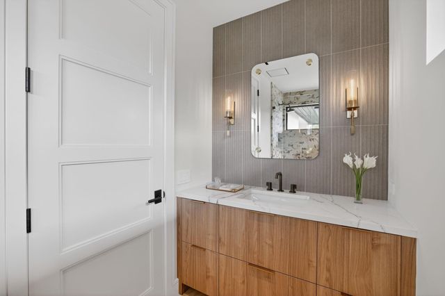 1918 Intracoastal Drive, Fort Lauderdale, FL 33305