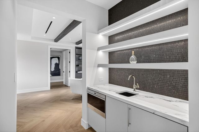 1918 Intracoastal Drive, Fort Lauderdale, FL 33305