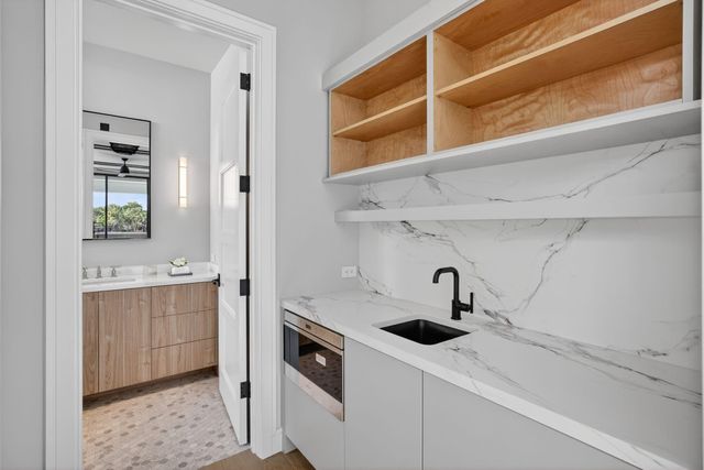 1918 Intracoastal Drive, Fort Lauderdale, FL 33305