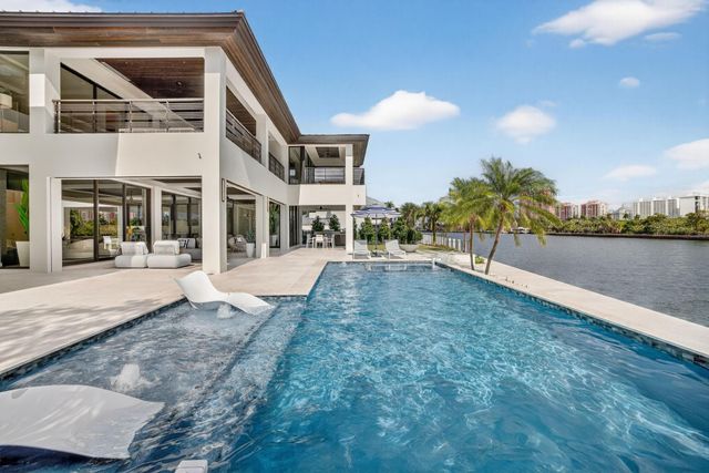 1918 Intracoastal Drive, Fort Lauderdale, FL 33305