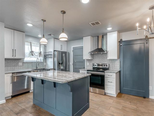 9927 Georgia Avenue, The Village, OK 73120