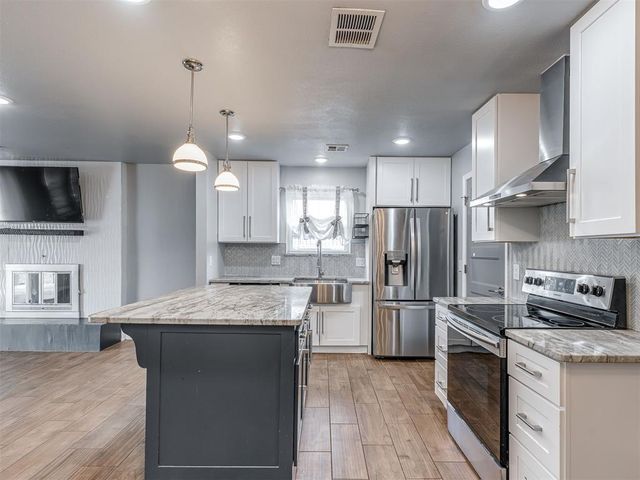 9927 Georgia Avenue, The Village, OK 73120