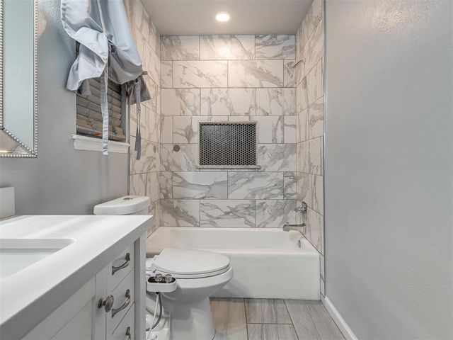 9927 Georgia Avenue, The Village, OK 73120
