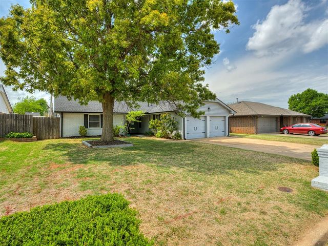 9927 Georgia Avenue, The Village, OK 73120