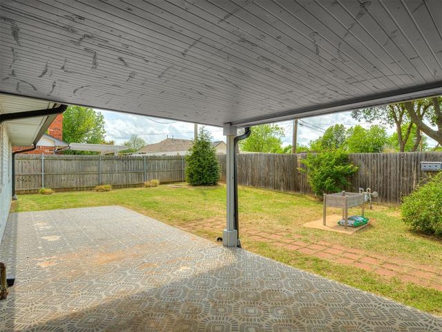 9927 Georgia Avenue, The Village, OK 73120