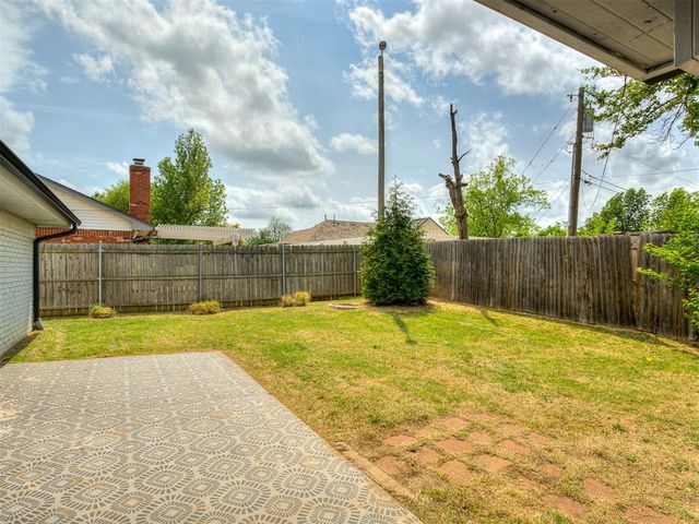 9927 Georgia Avenue, The Village, OK 73120
